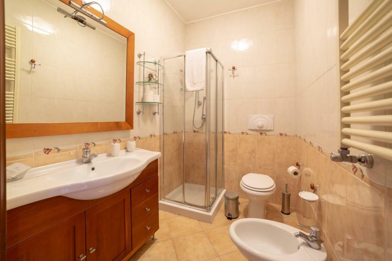 The Dante Apartment By HouseinNapoli Esterno foto
